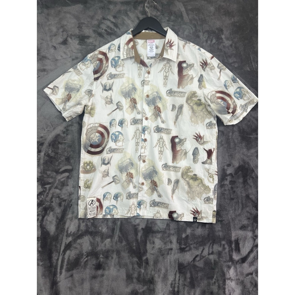 Disney World Marvels Avengers  Button Up Camp Shirt  Graphic Print Large